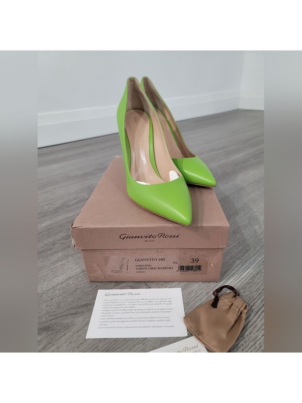 Rare GIANVITO ROSSI 105 Kiwi Leather Pumps - Picture 13 of 16
